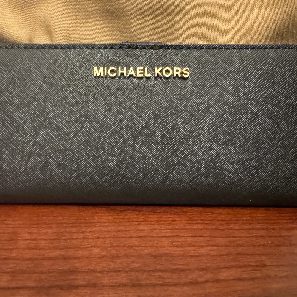 MK wallet - Picture 2 of 6